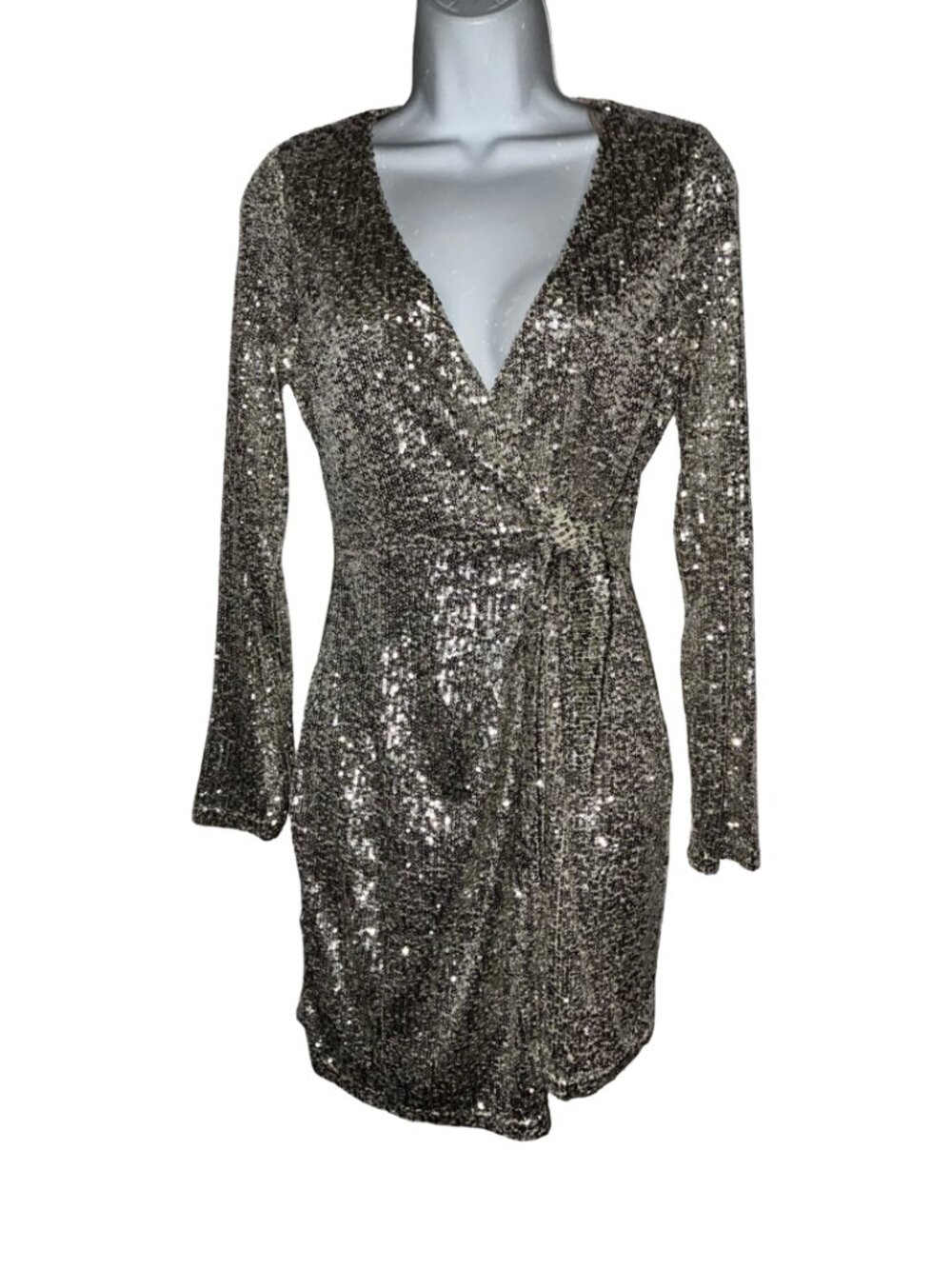 Sz.S*Lovely Day*Beautiful Silver Sequin Wrap-Around Mini Dress--Long Sleeves